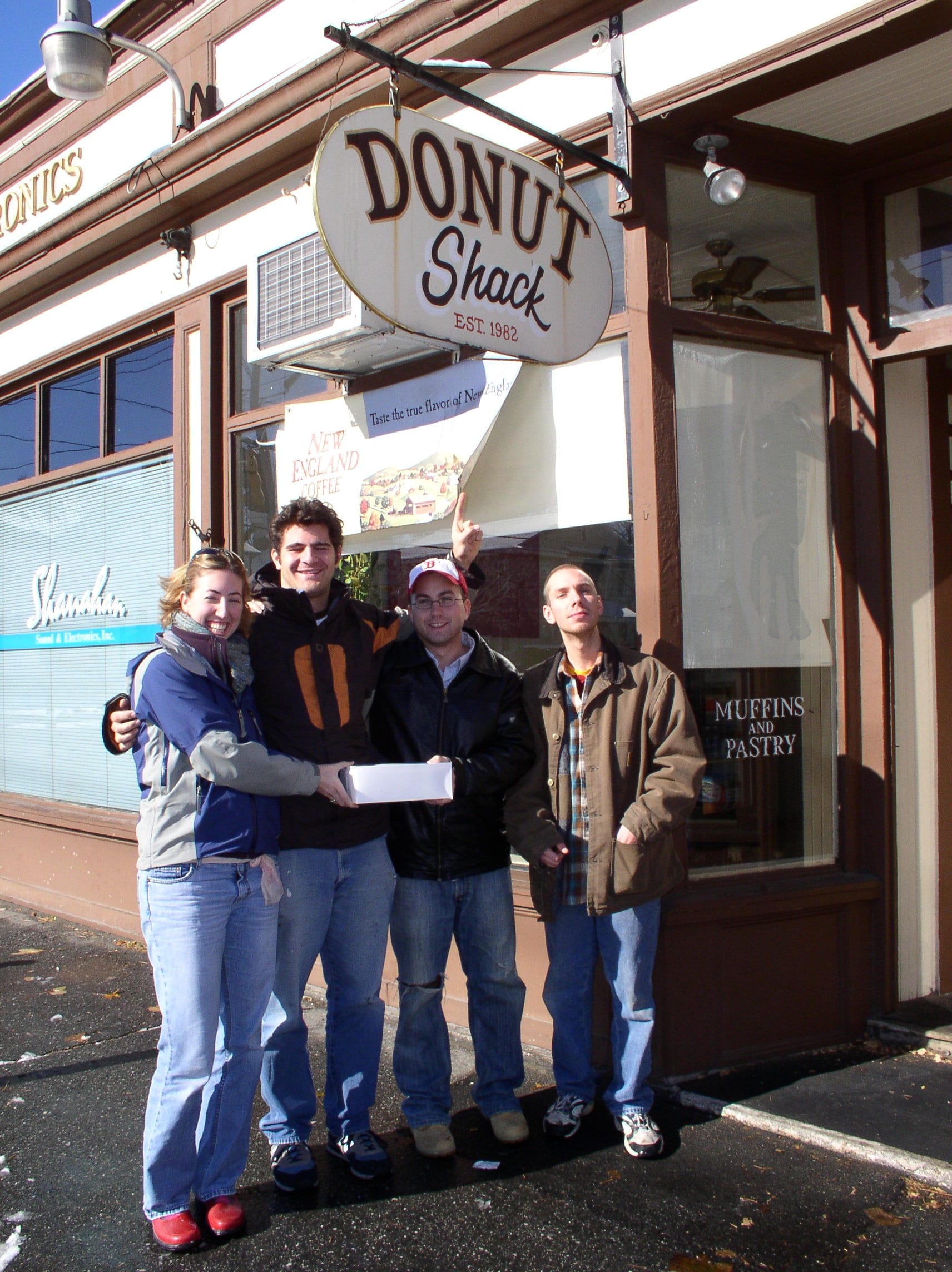 01-DonutShack, a picture from the donut tour